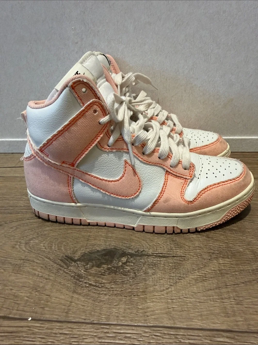 Nike High-Top Sneakers in White and Peach